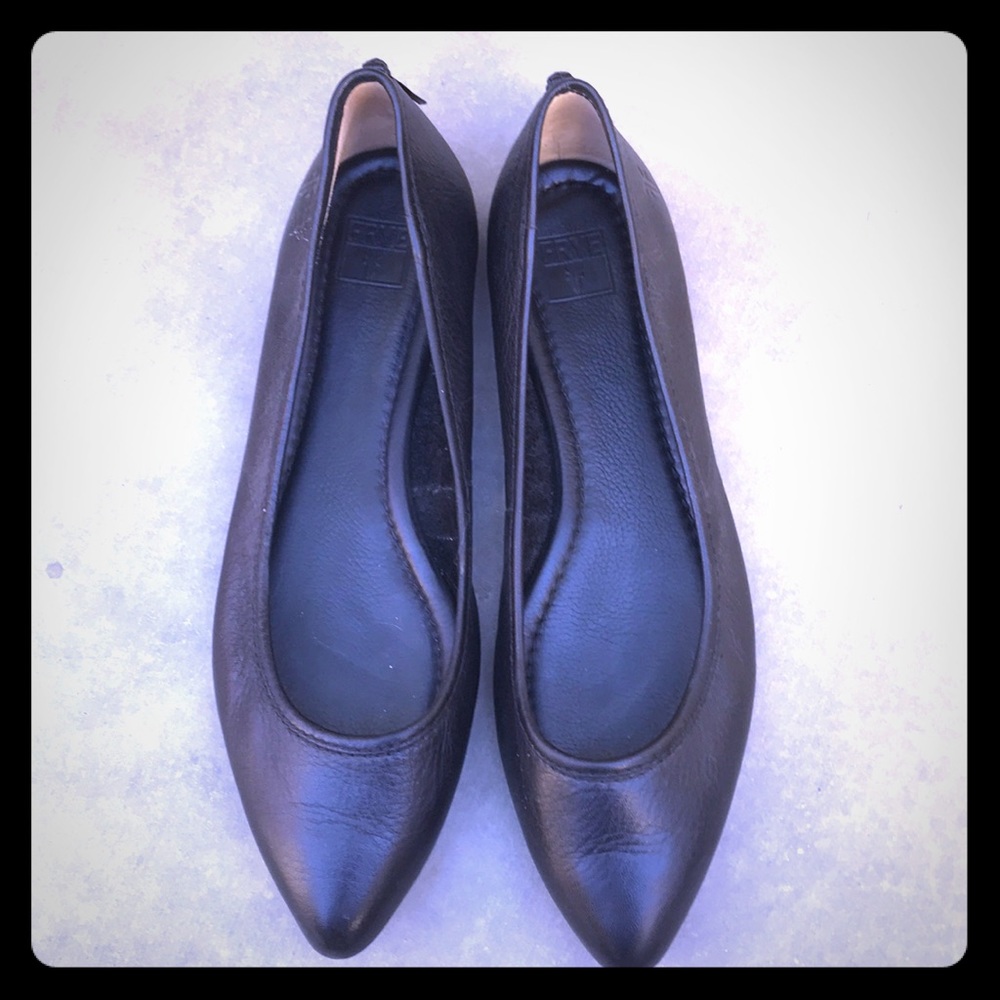Frye, black leather, soft pointed-toe flats!